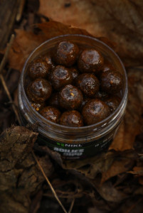 Nikl Boilies v dipu Giga Squid 250g