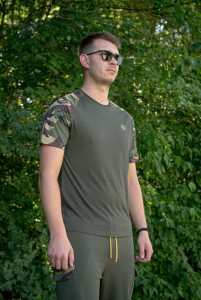 Wychwood tričko Carp Tactical Camo